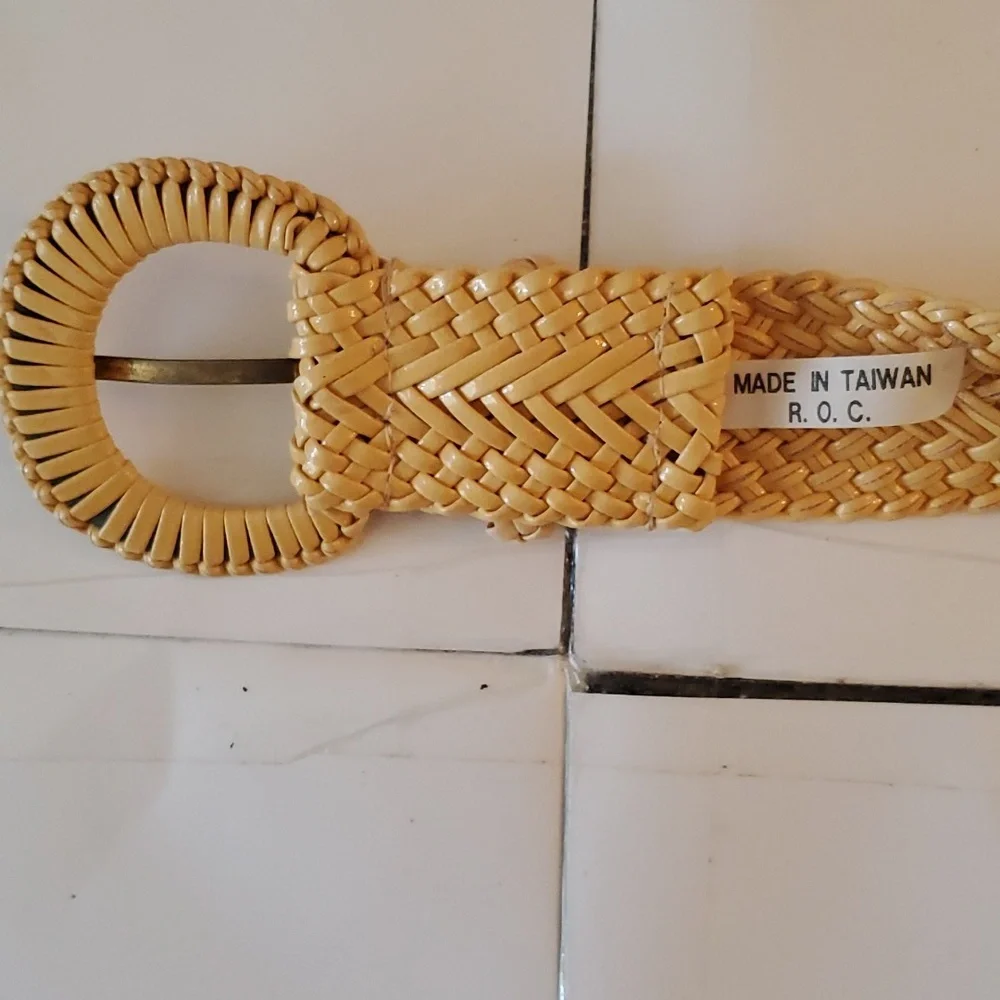 New womens braided leather khaki belt  Sizes 32